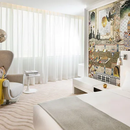 Deluxe Apartments - Parking , Central Suites *