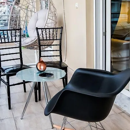 Deluxe Apartments - Parking , Central Suites Appartamento