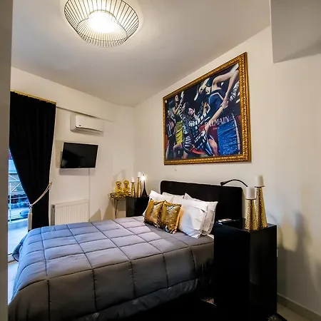Deluxe Apartments - Parking , Central Suites Dráma
